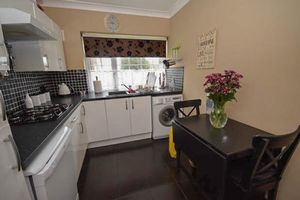 Kitchen / Breakfast Room- click for photo gallery